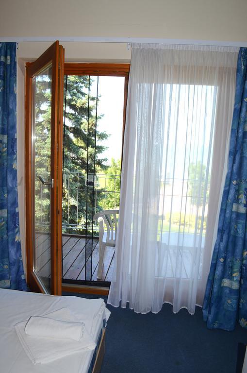 Hotel Holiday Siófok Exterior foto