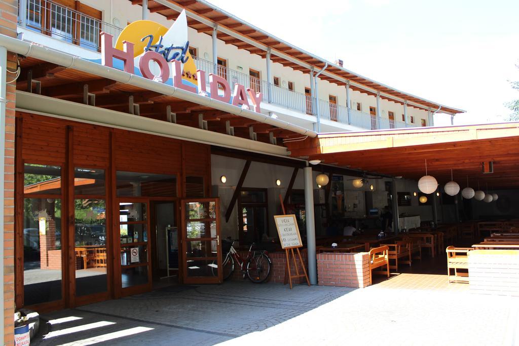 Hotel Holiday Siófok Exterior foto
